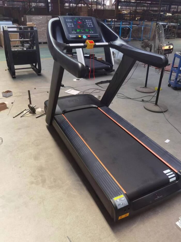 9200 Commercial Treadmill - Image 3