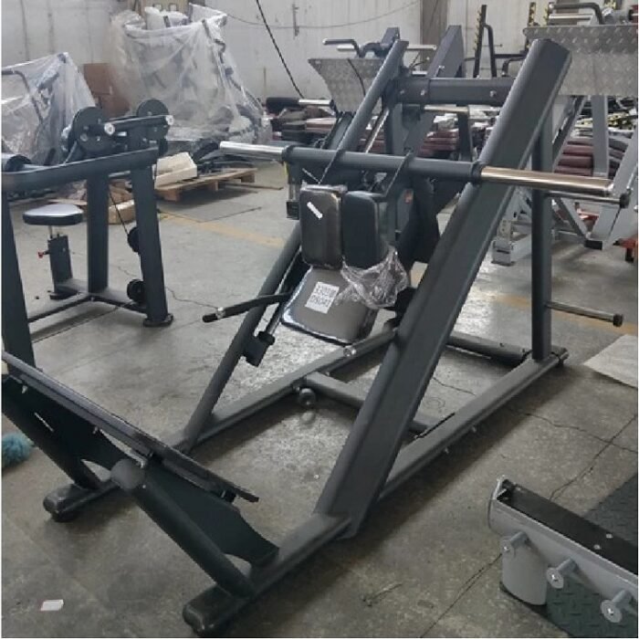 DS041 Plate Loaded Hack Squat - Image 2