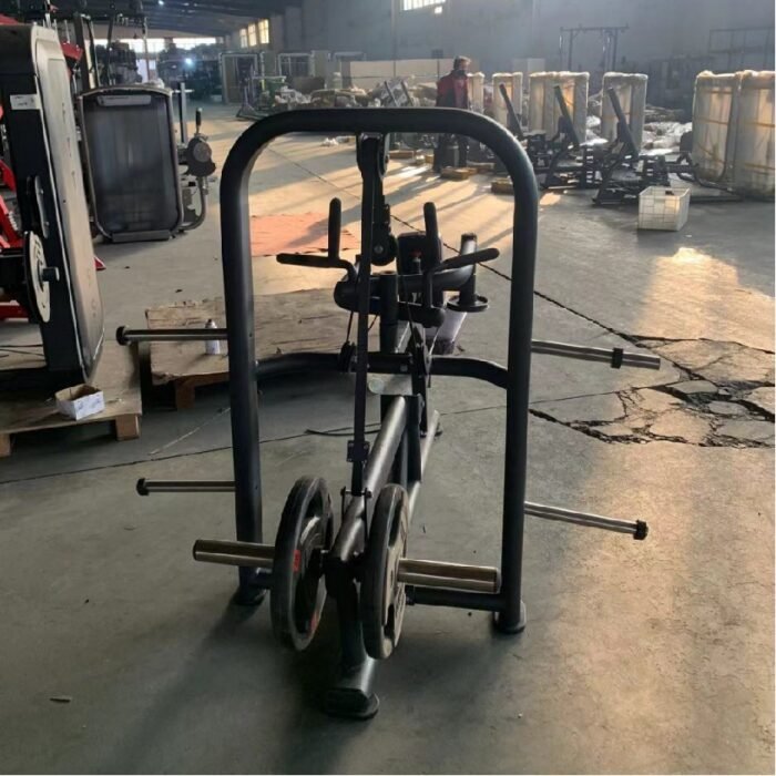 M639 Plate Loaded Seated Vertical Row Machine