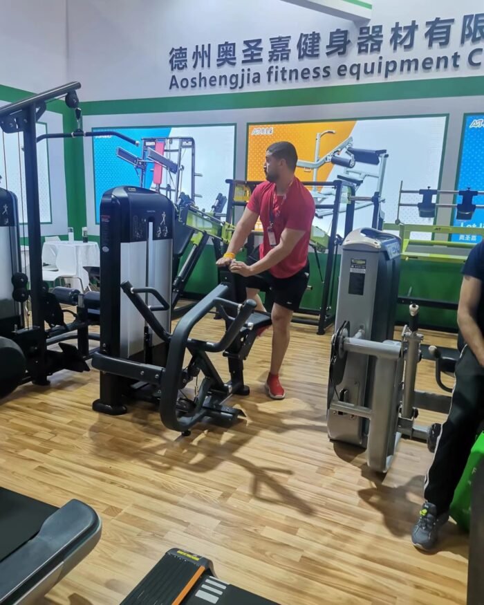 DS005 Gym equipment Seated Rowing Machine - Image 4