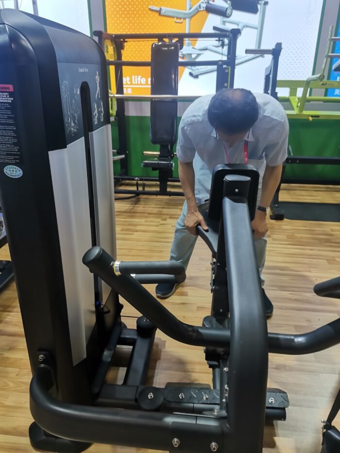 DS005 Gym equipment Seated Rowing Machine - Image 2