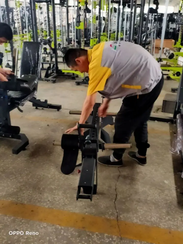 s120 free standing squat commercial gym equipment - Image 4
