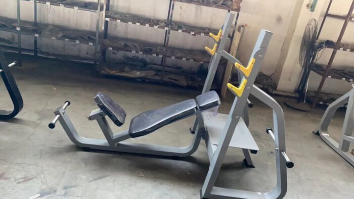 S025 Olympic Incline Bench commercial fitness equipment - Image 2
