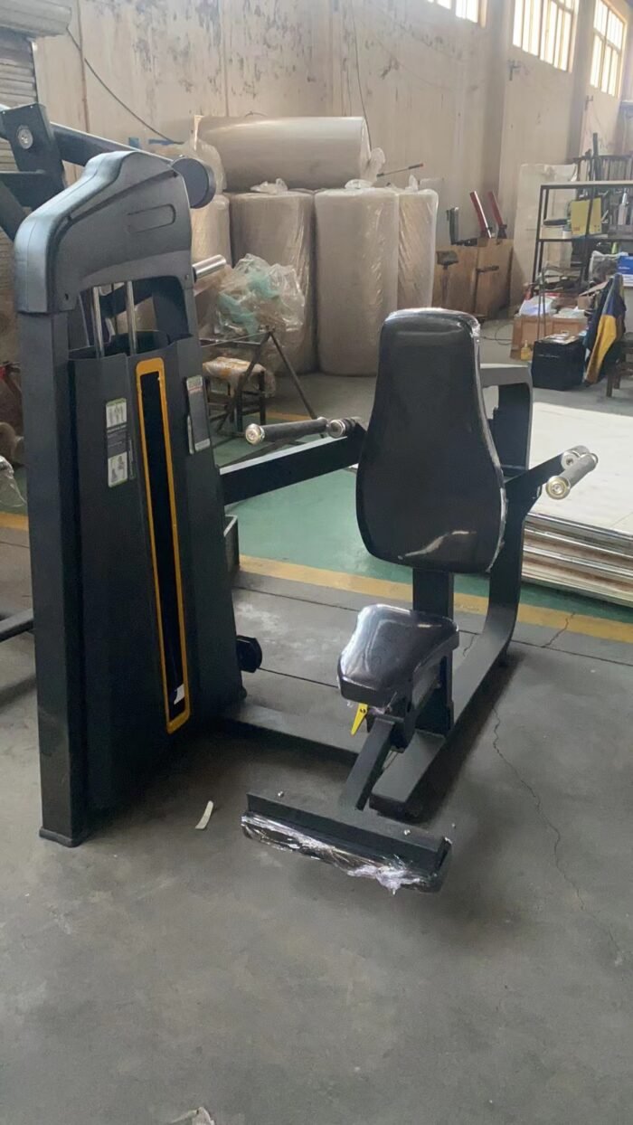S011 Seated Dip commercial fitness equipment - Image 3