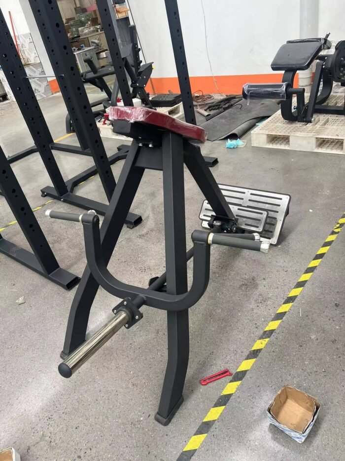 S040 Incline level row machine commercial gym equipment - Image 5
