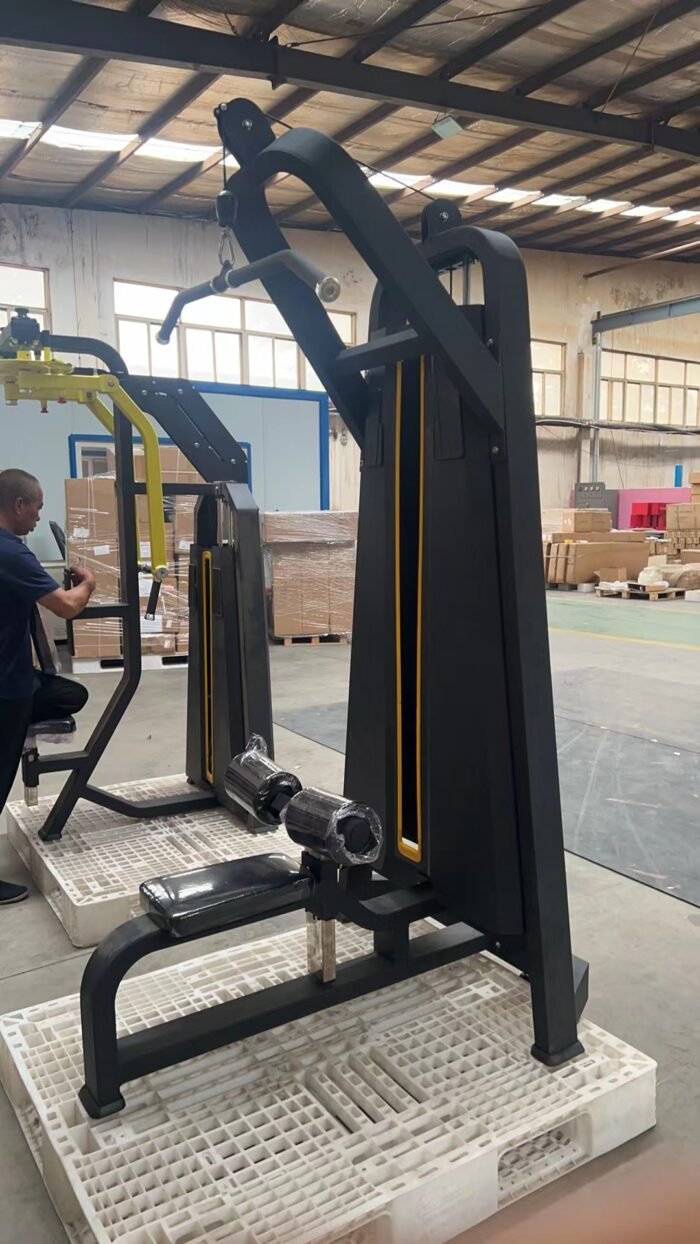 S012 Pull down commercial fitness equipment - Image 7
